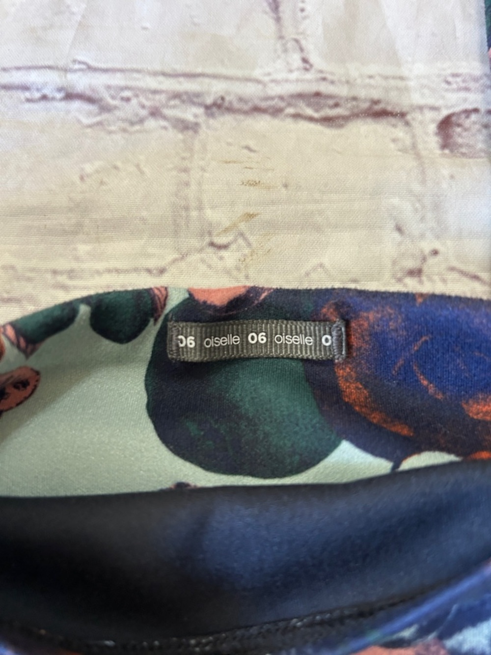Oiselle Bird Hug Reversible Tights Moody Floral Navy Size 6 Small Soft Pocket - Picture 6 of 8